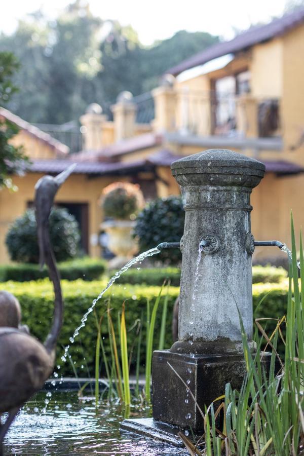 The Tuscan Garden Newcastle Extérieur photo