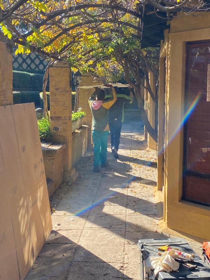 The Tuscan Garden Newcastle Extérieur photo